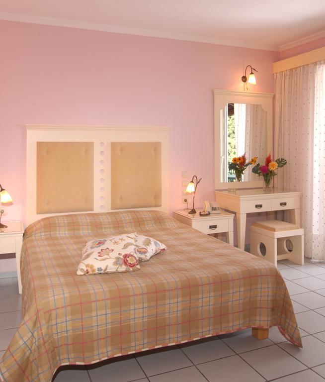 Marilena Hotel Ypsos Habitación foto